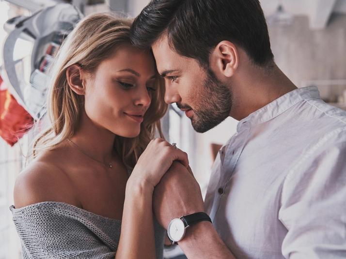 11 Strange Reasons Why A Man Falls In Love With A Woman