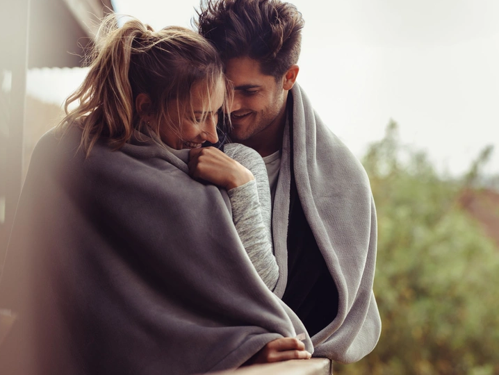 20 Rules to Make a Man Obsessed with You
